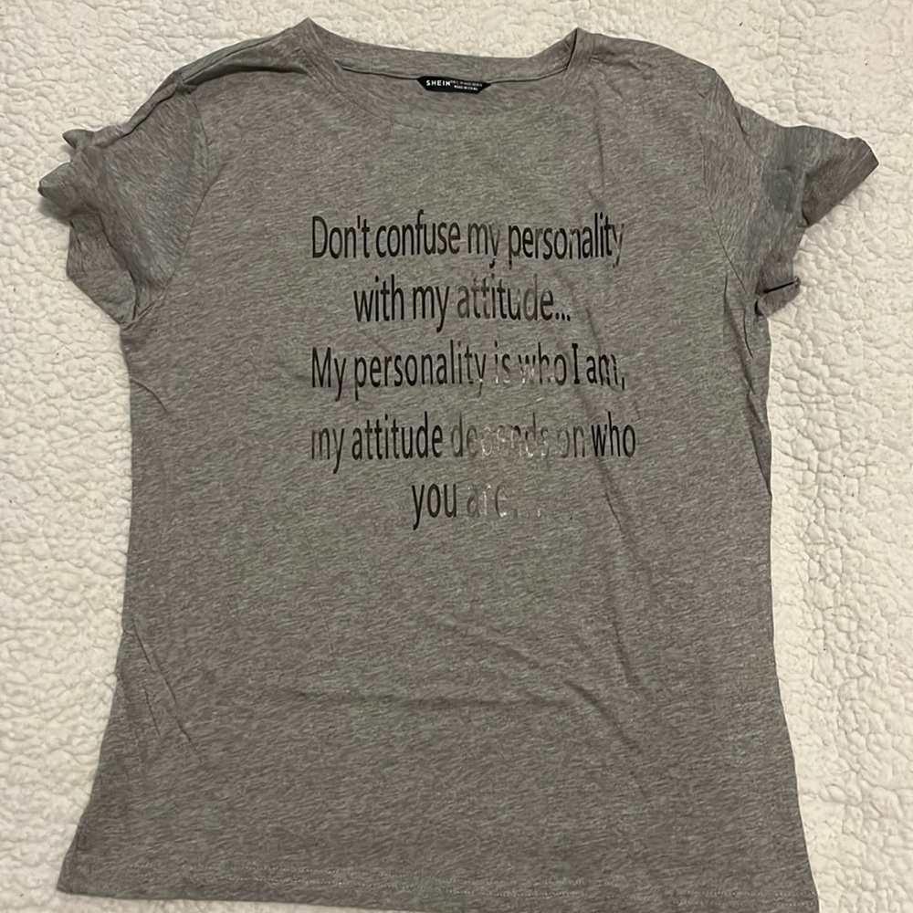Grey tee
